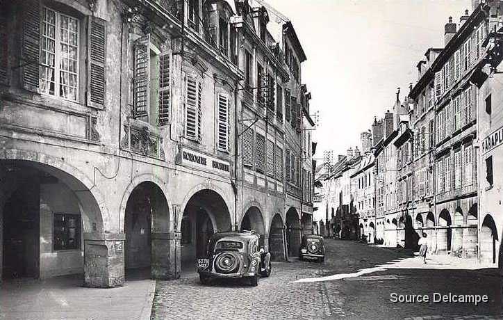 39 Lons Le Saunier Rue du Commerce.jpg